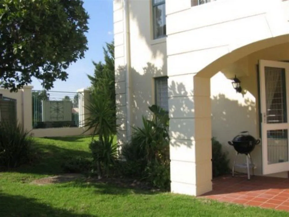 Paradiso Guesthouse & Self-Catering Cottage Cape Town