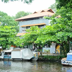 Venezia Resorts 2*, Alappuzha India
